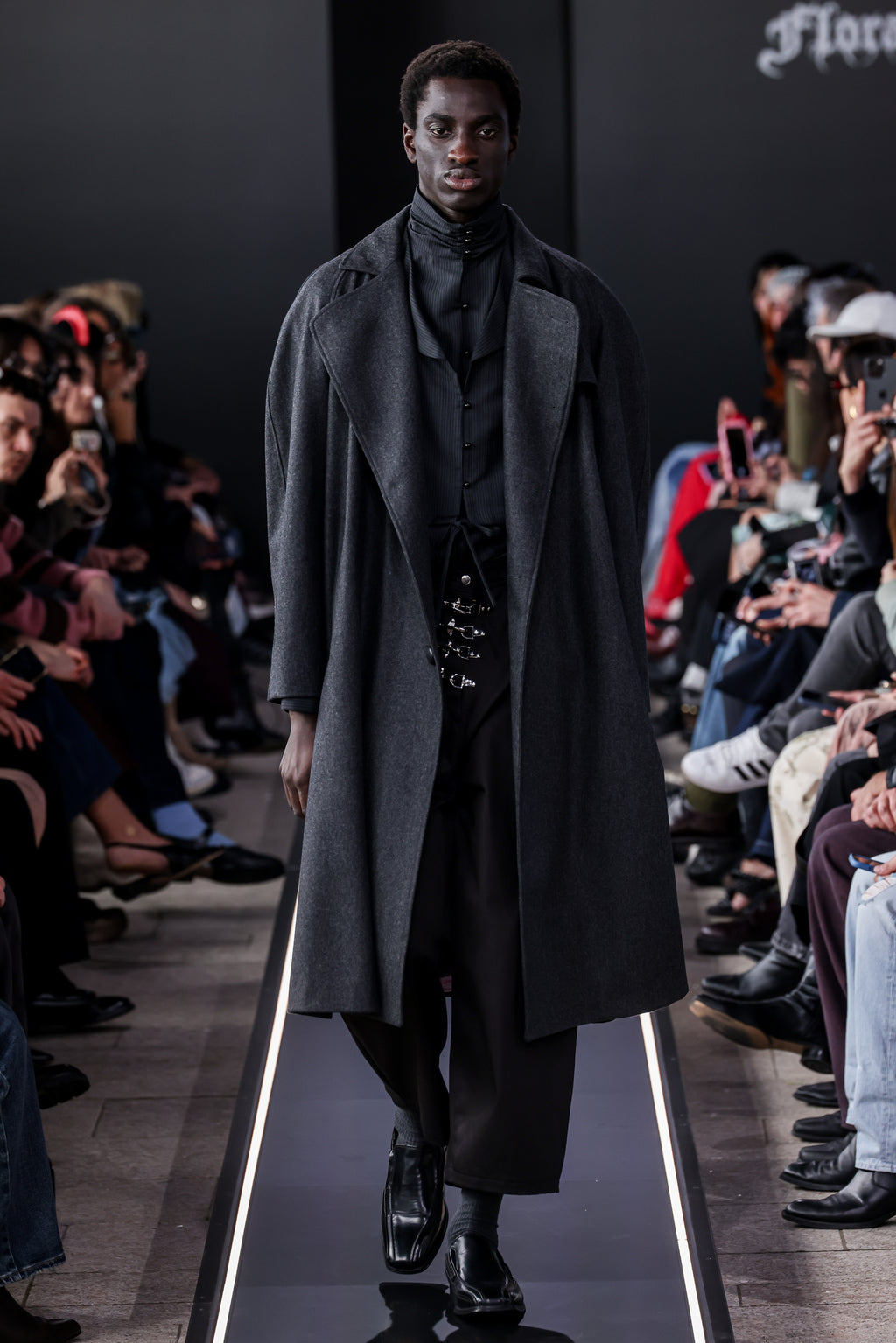 Genderless cashmere armour coat