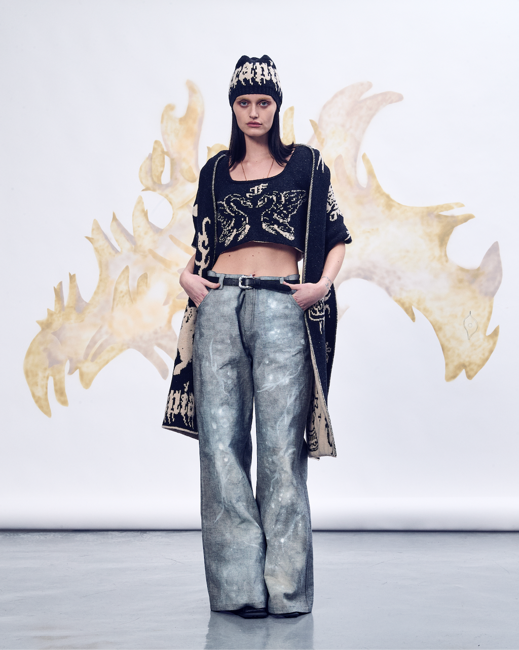Airbrushed clouds jeans