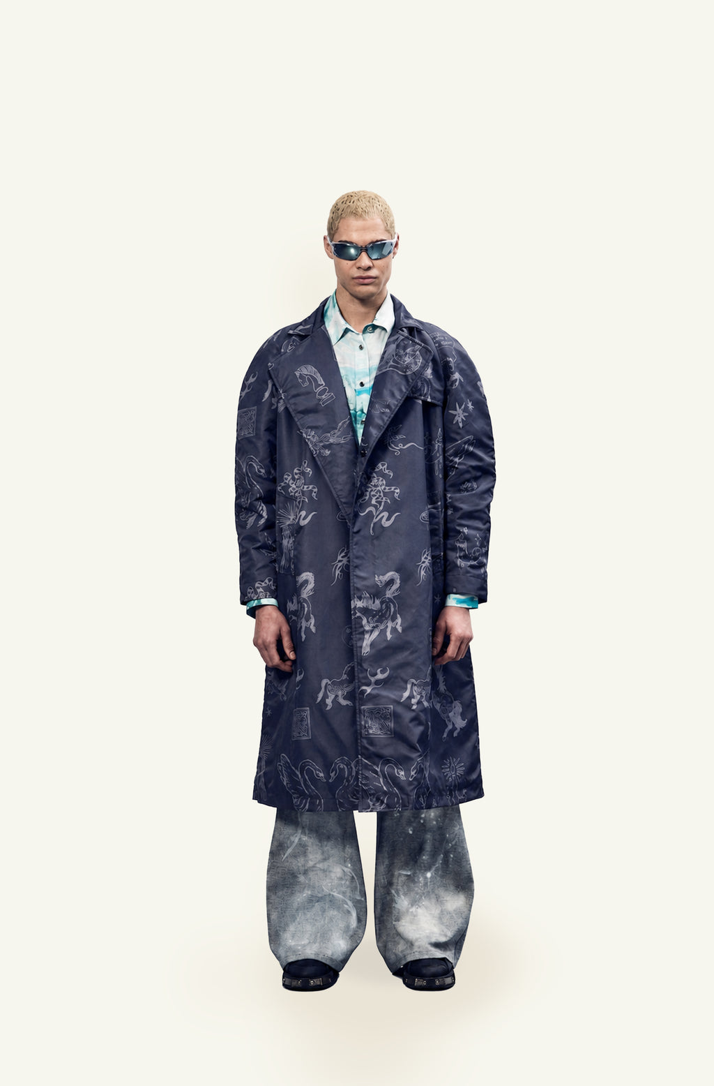 Genderless airbrushed clouds jeans
